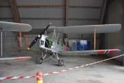Da blir denne enklere, dette er LN-KAY som er en DeHavilland DH 82A Tiger Moth II fra 1941. Den har nummeret 171 malt på siden