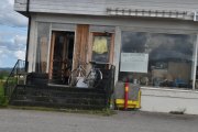Hun har kalt det Loppemarkedet i Mosogn, men synes det er så mange skatter der at det nå blir det "Inger´s Skattekammer og Livsglede" - Jeg vet ikke hvor mange ganger jeg har tenkt på og stoppe der