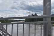 Vi kjører nå på Eidsfossbrua, det går en utviklingslinje fra Eiffeltårnet (1889), via det 87 meter høye spiret på Nidarosdomen (1894-1901) og til brua som Eidsfossbrua (1921) - den var nok dyp...