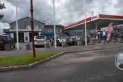 Vålgutua 208, en ekte Esso stasjon som selger bensin til våre gamle biler :-)