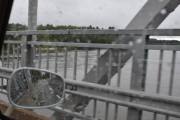 Eidsfoss bru fikk i 1957, 3-dobbelt bæreevne fra 3 til 10 tonn, så den kan vi kjøre trygt over. Jeg er mer bekymret for de lysene bak