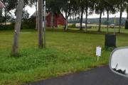 Så er det også bokstaver langs veien, dette er bokstaven J. Alle bokstavene vi finner skal bli til et ord eller sted