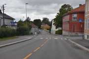På høyre side har vi nederste del av Øvrebyen, mange av husene her inne er fra 1800 tallet