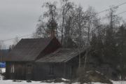 Ja, slik bodde vi for 100 år siden. Vi har finere hus nå...