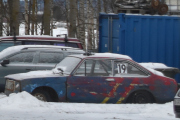 Men i Kirkenær har jeg gode venner, så jeg fikk litt hjelp på denne bilen. Det er en Ford Escort MK II som kan være fra 1975 til 1981