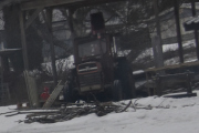 Enda en traktor, vi kjører i 80 og jeg er ikke så god i traktorer, så denne må dere ta
