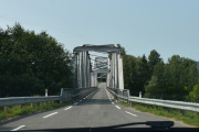 Men nå kjører vi over Eidsfoss bro fra 1921, nå vet jeg hvordan den ser ut nedenifra