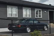 I gata vår er det flere veteraner så vi er ikke ensomme, denne her er jo heller ikke så dum, en Mercedes Benz 500SEC fra 1982