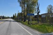 Nå er jeg på Kongsvingervegen og er ved Opakermoen hvor det bor rundt 535 innbyggere. På denne veien er jeg godt kjent