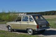 Men nå er vi tilbake til turen min, og bak bilen min som det er et jorde nå, var den store rullebanen tror jeg