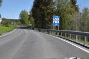 Nå er det 1 km til Sand som ligger i Nord-Odal, det bor 2 753 innbyggere her og ser ut som et koselig sted
