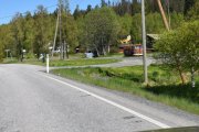 Men her dukker det opp to veteraner, det ser ut som de har stått der en stund og er et kjennemerke