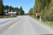 Men har jeg rota meg bort nå, det er 9 km til Tangen Dyrepark? Jeg er nødt til å kjøre rett frem