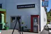 Men Ådalsbruk Motormuseum har en rød telefonkiosk som jeg skal komme tilbake til. Men ser dere NSU skiltet oppe i høyre hjørnet, det er hans lidenskap har jeg lest