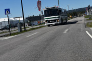 Men i Elverum så møter du veteraner, dette er Sylvester som kommer i sin Scania BF 111S fra 1981