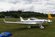 Solungen Mikroflyklubb. Dette er en Aerospool WT 9 Dynamic som også i kategorien rorstyrt fly som styres med spak og pedaler. Dette er Kjeller Sportsflyklubb som har tatt en tur med sitt fly fra 2010