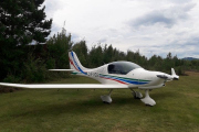 Solungen Mikroflyklubb. Dette er en Urban Air Samba XXL som også i kategorien rorstyrt fly som styres med spak og pedaler. Her er det Ringerike og Toten SFK klubb som er representert med sitt fly fra 2005