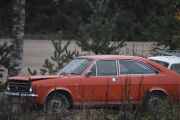 Vi rekker en til før vi kjører forbi, jeg tror dette er en Morris Marina fra 1972