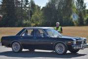Attende bil ut er en Dodge Aspen fra 1977, den ble produsert fra 1976 til 1980. Totalt så ble det produsert 189 900 av Aspen modellene
