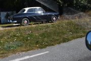 Her står det også en, det er en Volvo Amazon 121 fra 60 åra en gang tenker jeg