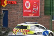 Politiet er også på plass, tror det kan være en fordel så alt går riktig for seg