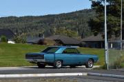 Det er min kone som må slite, jeg skal jo bare registrere. Her kjører det en Dodge Dart GT fra 1969, en ekte veteran