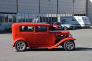 Bilen er jo fra 1931 og det var da Bonnie & Clyde startet med å herje i USA