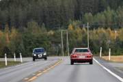 Så havner vi bak en Mercedes-Benz 500 SL fra 1986, den er såpass rask at vi holder oss bak den
