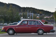 Neste er vel en typisk rånerbil, det er en Volvo 244L som vi kjenner godt fra gamledager