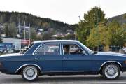 Her kommer Mercedes-Benz W123 en gang til, det ble produsert over en million av disse bilene med dieselmotor i perioden 1975 til 1986