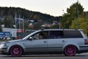 Jeg holdt på og skrive Volvo, men det er vel ikke det. Blir litt usikker her så jeg holder meg til rånerbil