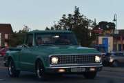 Så kommer det litt amerikansk igjen, som å være i ville vesten. Det er en Chevrolet Custom C10 som må bli en raggarbil