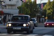 Nå kjører vi den andre veien og møter på en Volvo 244 L 1,9 som havner i sjangeren rånerbil