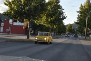 Neste som kommer er fransk, det er en Renault 8 og den legger vi i sjangeren veteranbil, men ser vi den en gang til så blir det råner