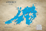 Så har jeg lånt et bilde av Lyseren Grunneierforening, jeg siterer. Lyseren har et areal på 7,5 kvadratkilometer og en dybde på ned til 50 meter. Høyde over havet er 162 m, mens landet omkring åsene når en høyde på ca. 150-200 m.o.h. Landskapet er bølgeformet med små høydeforskjeller. Ca. 65% av vannspeilet ligger i Indre Østfold, mens ca. 35% ligger i Enebakk