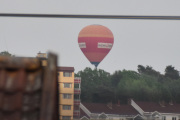 Morten 31 mai 2021 - Luftballongen kommer en gang til, og passerer til høyre, da blir det ikke lett så de lander nok et annet sted