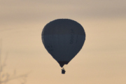Morten 4 januar 2025 - SE-ZMU over Høyenhall, det er Ballongklubben 42 som kommer med sin Lindstrand LBL 120A fra 2005