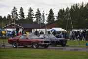 De neste som starter er en Ford Mustang hvor vi ikke vet årstallet og en Ford Mustang fra 1967