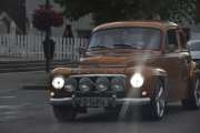 Veldig bra at han ikke slo på de 4 andre lyktene også, det vi ser her er en Volvo PV fra 1961