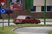 Men han her kjørte ikke bare forbi, det er en Volvo 744 GL fra 1988