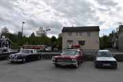 Den til venstre har vi tatt, så kommer det en Cadillac Eldorado Convertible - 1963 modell og til slutt til høyre en BMW 318i, 1989 modell.
