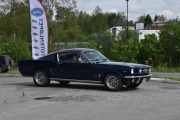 Nå tar vi dem bare i tur og orden, Ford Mustang, 1965 modell