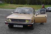 Men her har vi en meget spesiell bil, til og med senior har dukket opp. Det er en Renault 30 TX V6 Injection A fra 1981
