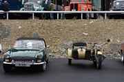Motorsykkelen med sidevogn klarer jeg ikke men bilen er en MG fra 1966