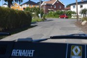 Vi har strålende kjørevær og gamlebilen maler som en katt