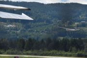 Vi rekker akkurat å se Sandefjord Seilflyklubb/Notodden Seilflysenter som skal opp med sin LET23 SuperBlanik fra 1998
