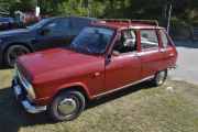 Da er vi tre Renault 6 på treffet, og flere kan du ikke samle på et sted. Jeg har prøvd...