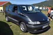 Men dette tar ingen ende, her står det en Renault Espace 2.0 RT fra 1997