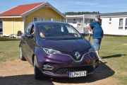 Hvis du kjører en finsk Renault Zoe fra Finland til Norge på en fredag, da må den ha lang rekkevidde, ikke sant?