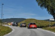Gardsturisme er turisme hvor man bruker gårdens ulike ressurser – bygninger, dyr, utstyr, landbruksproduksjonen, natur, historie og tradisjoner osv. Vi er nå ca. 800 m fra Gvarv sentrum og løypa skal være nokså bratt